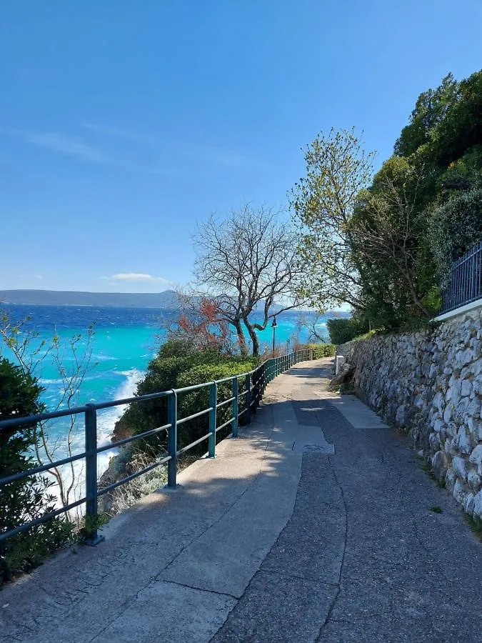 Modern And Cosy Apartment Ivana With A Beautiful Seaview Moscenicka Draga