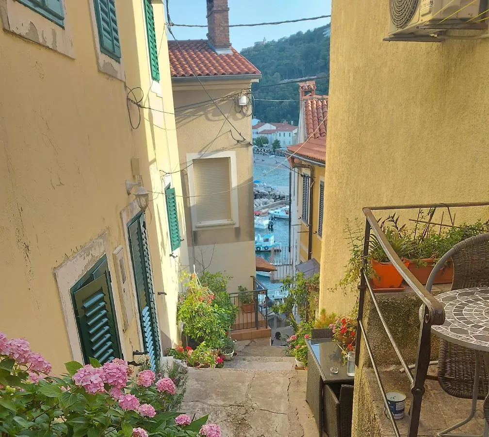 Modern And Cosy Apartment Ivana With A Beautiful Seaview Moscenicka Draga Croatia