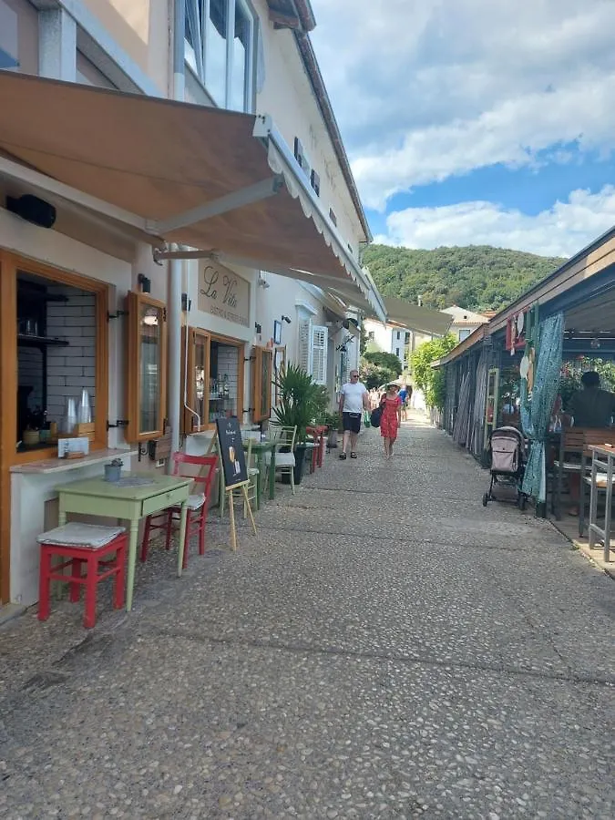 Modern And Cosy Apartment Ivana With A Beautiful Seaview Moscenicka Draga Croatia