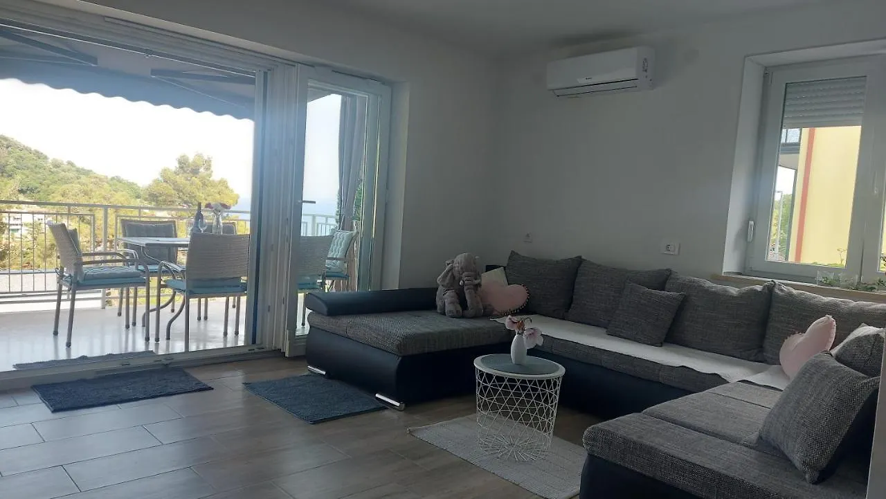 Modern And Cosy Apartment Ivana With A Beautiful Seaview Moscenicka Draga